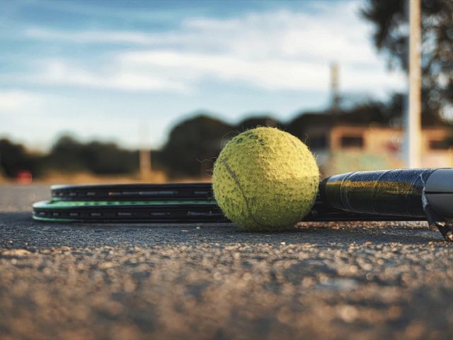 Organiser un tournoi amical au club de padel