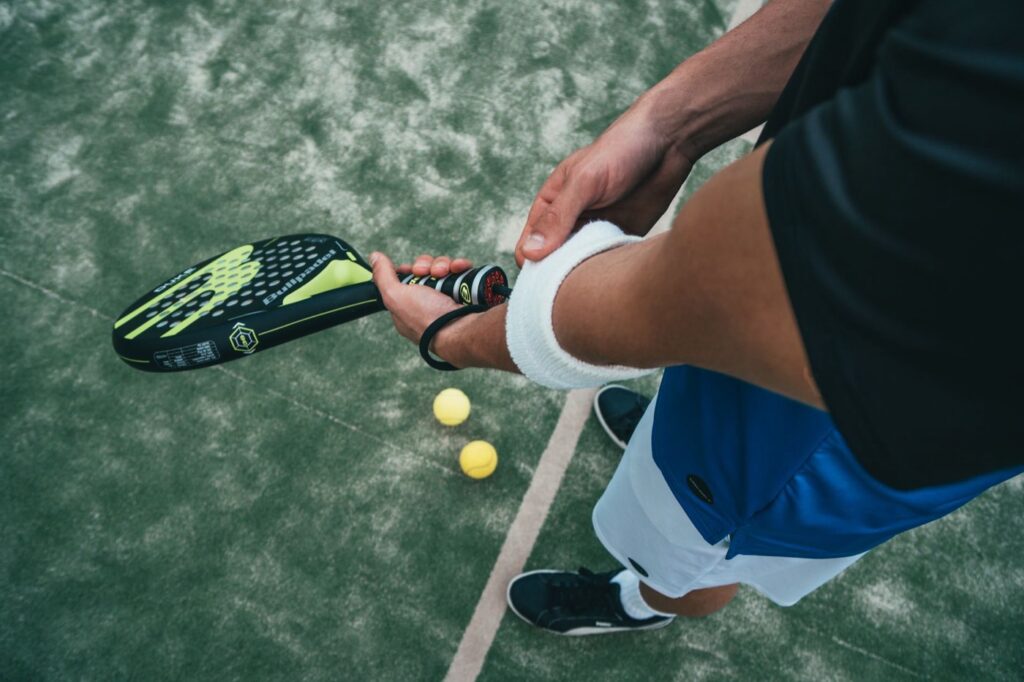 NOX ou ADIDAS : quelle marque de padel acheter ?
