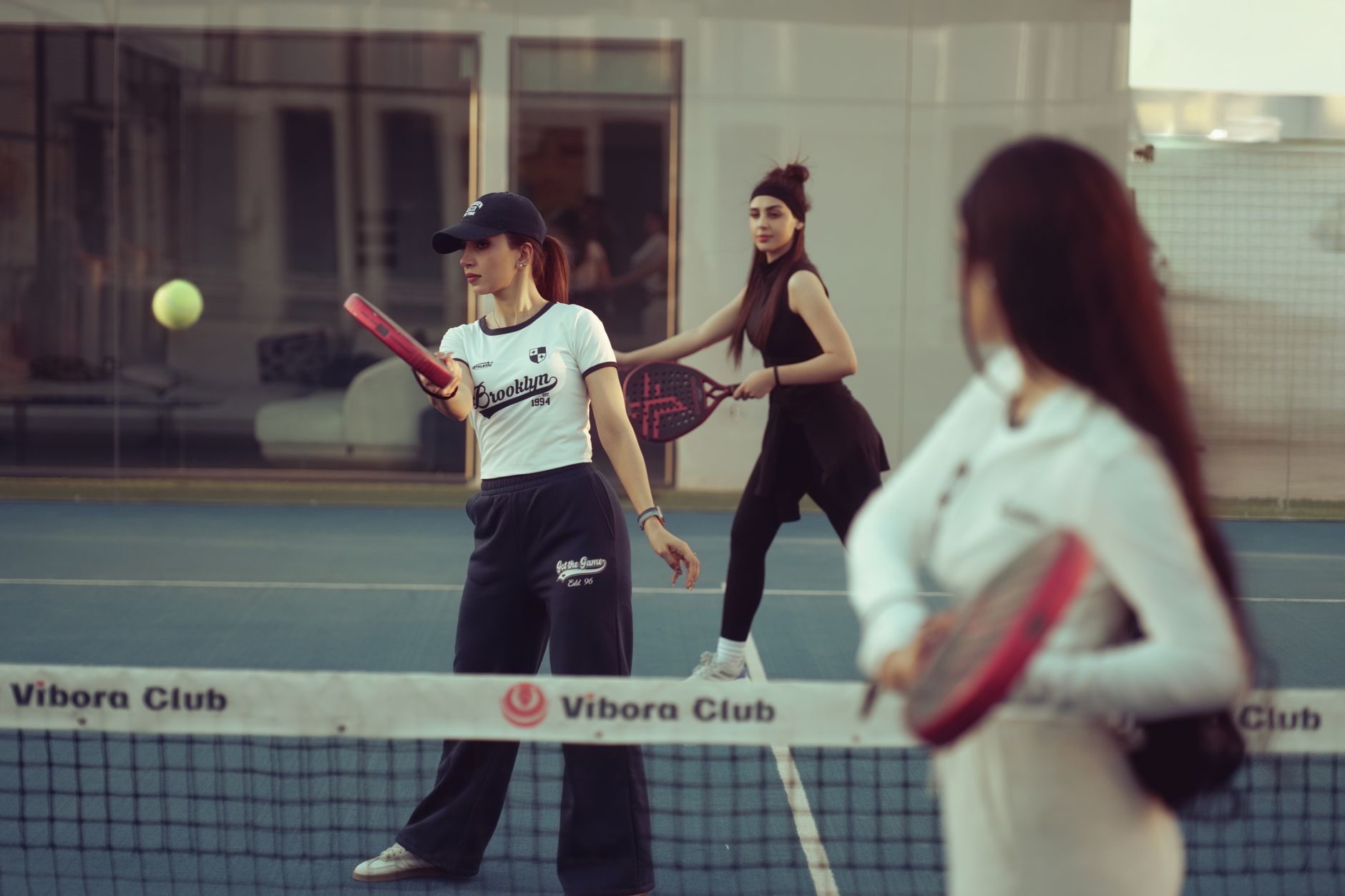 Organiser un tournoi amical au club de padel