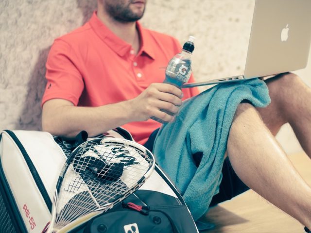 Wilson ou Tecnifibre : quelle raquette pour débutant·e en padel